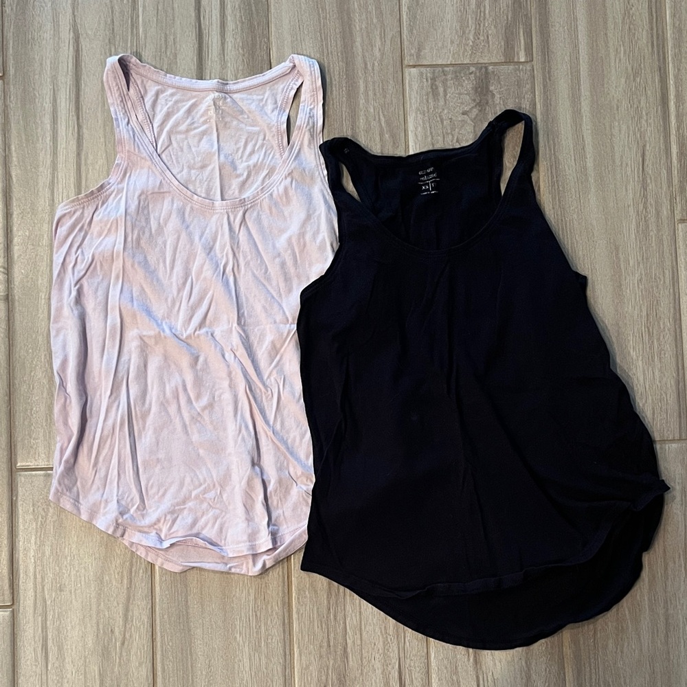 Old Navy Women's Sleeveless Tank Top Set - Black and Light Pink XS